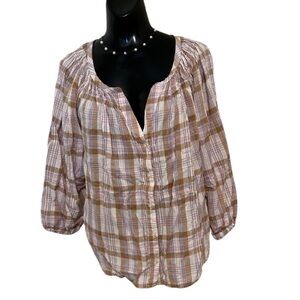 Gap plaid button up top